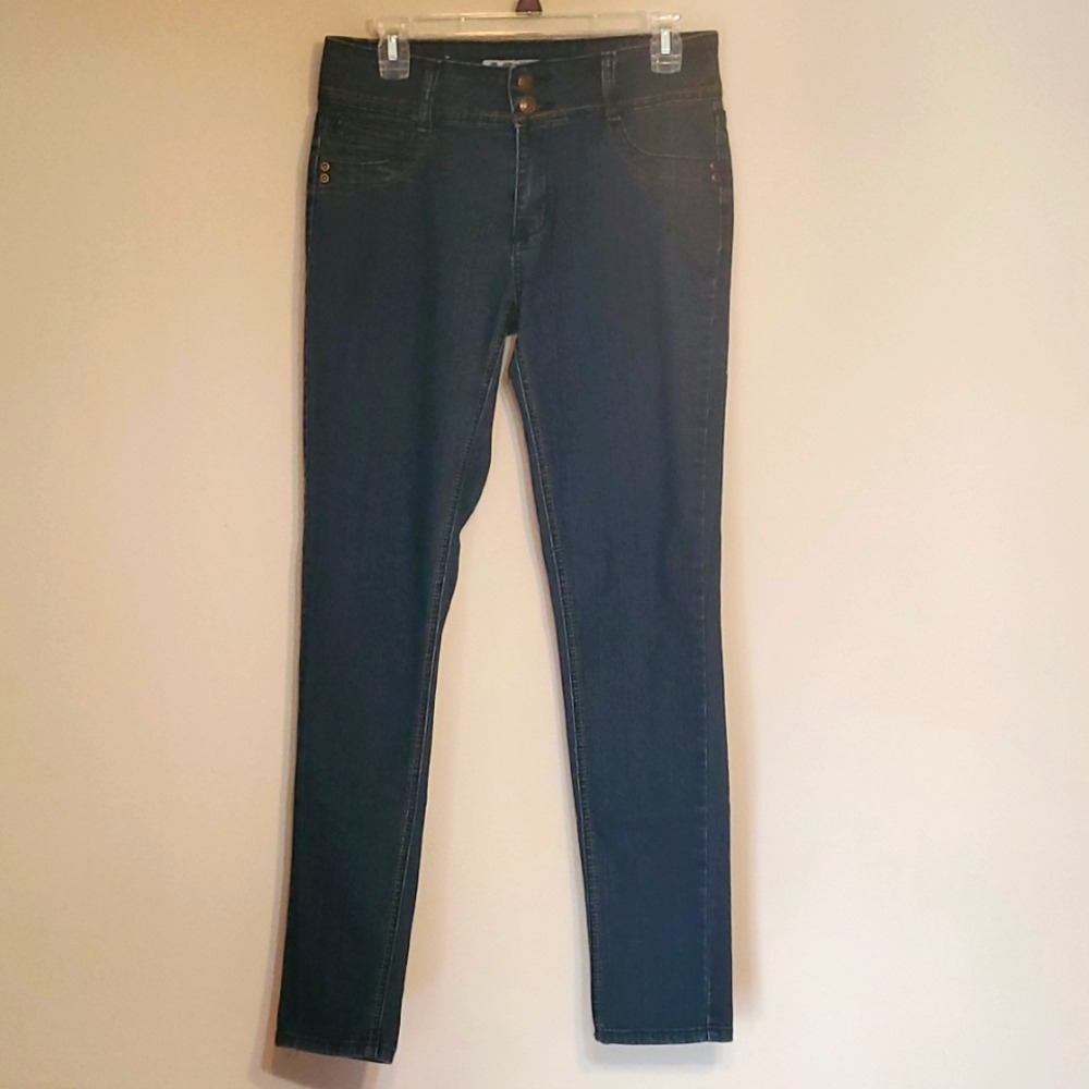 I.Q. & Co. Denim Collection Skinny Jeans, Size 6